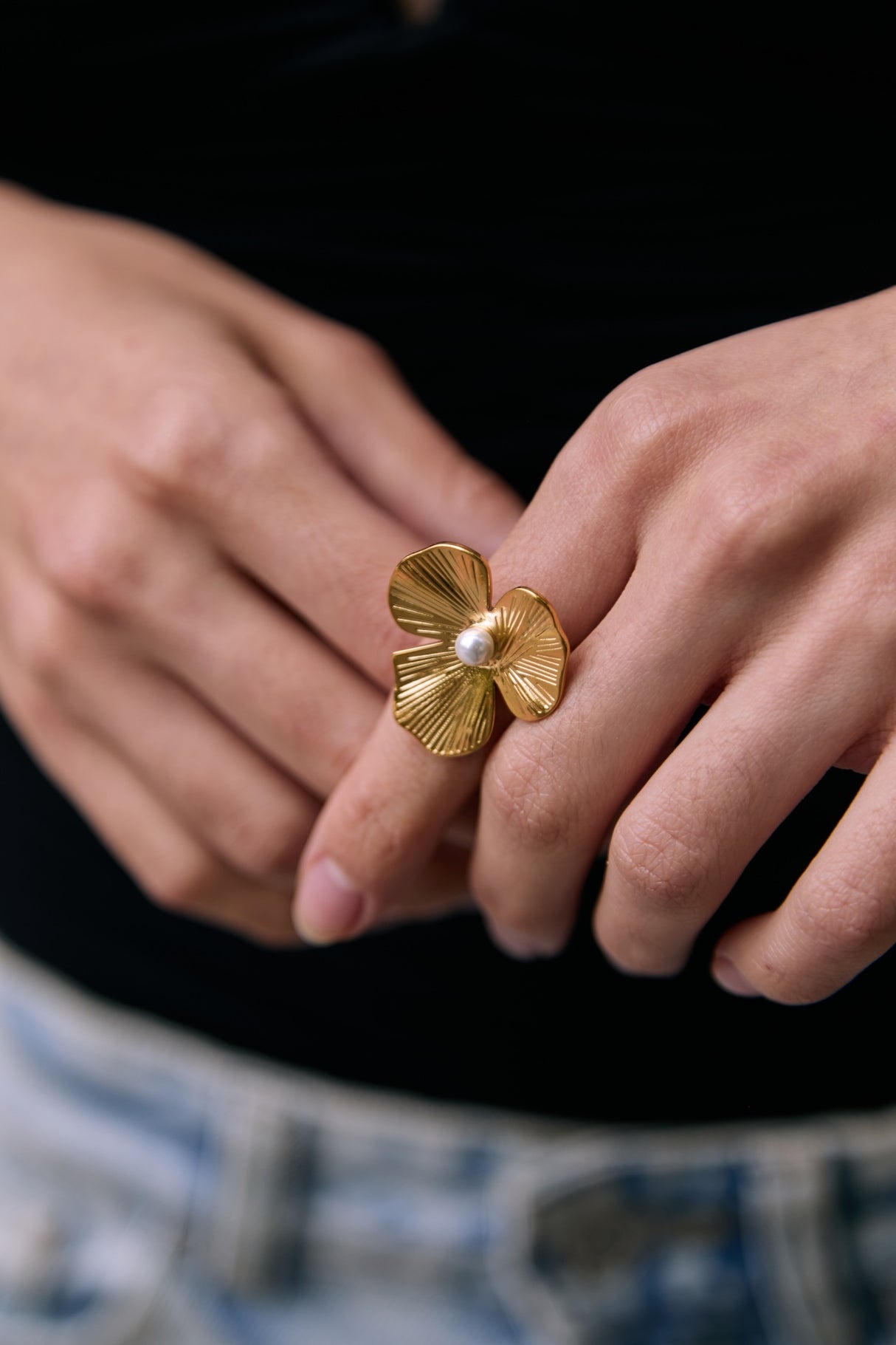 Anillo Flor Perla - AURELLE