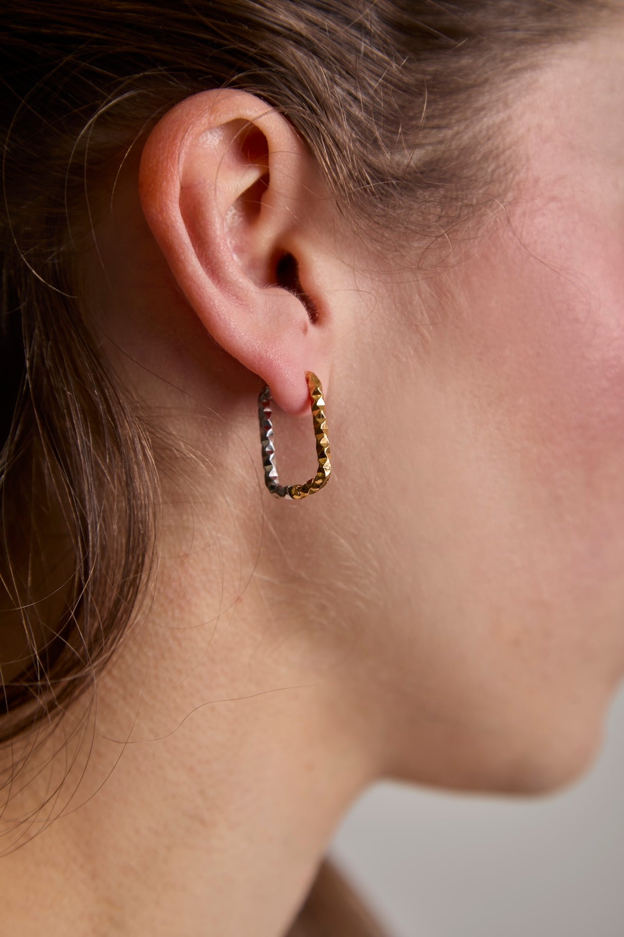 Pendientes Rectangulares Facetados Bicolor