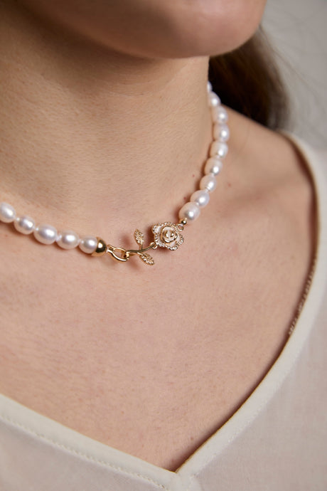 Collar de Perlas de Agua Dulce con Cierre en Rosa
