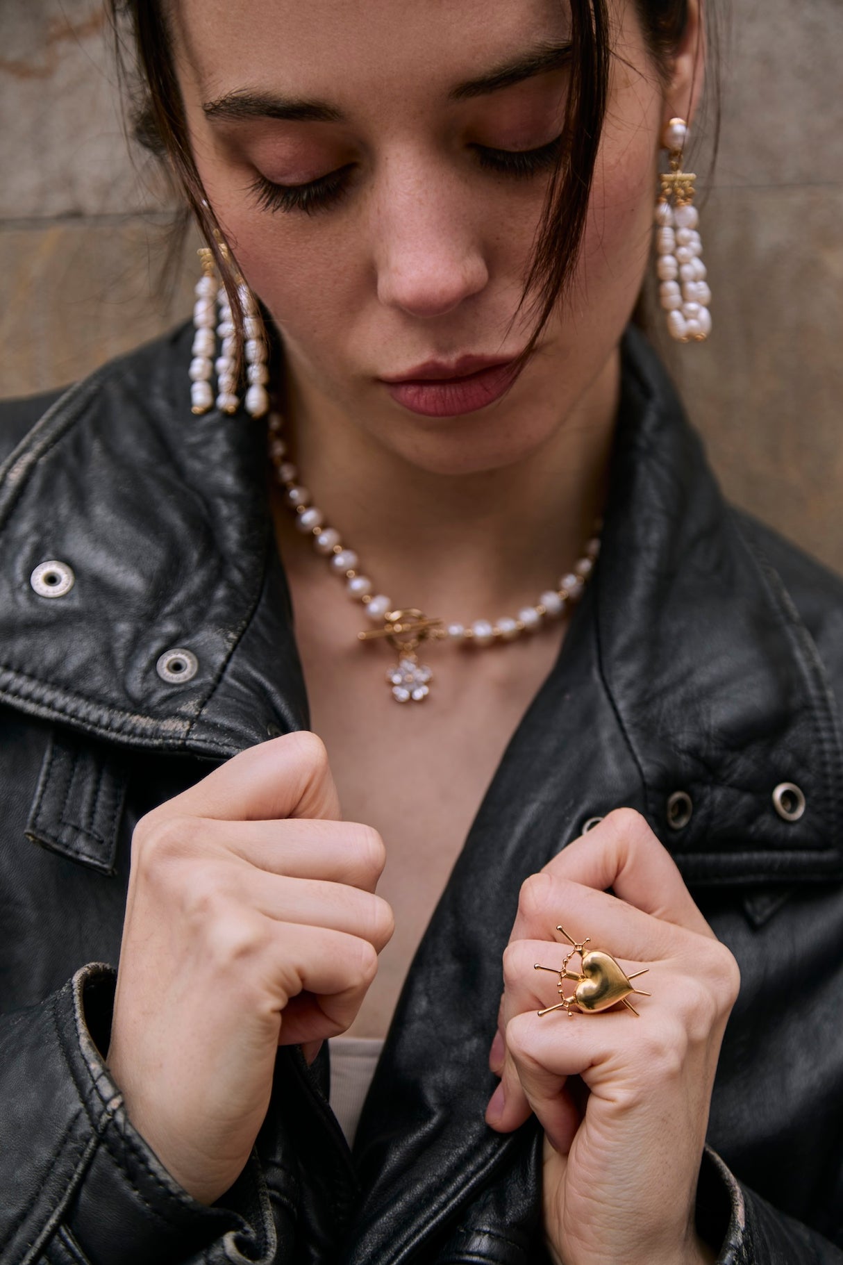 Collar de Perlas de Agua Dulce con Cierre Flor