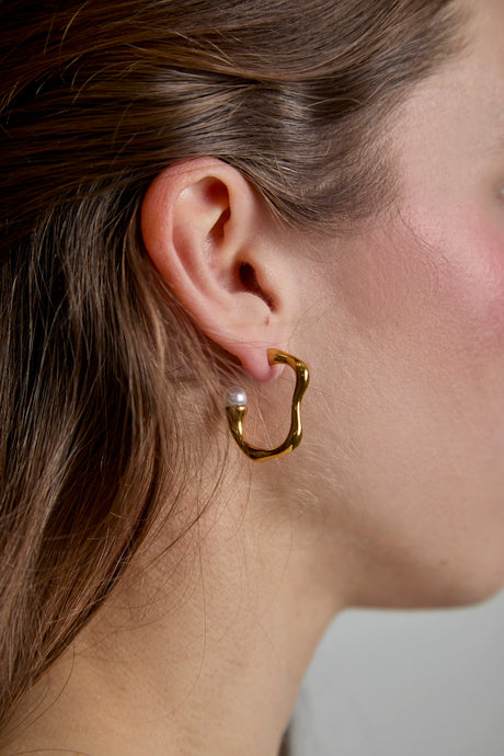 Pendientes Aura Pearl Curve