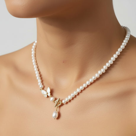 Collar de Perlas de Agua Dulce en Mariposa